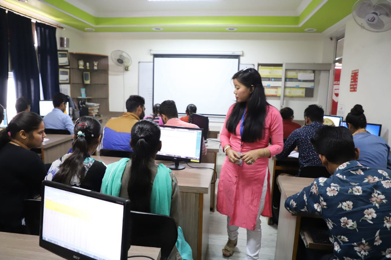 Tally erp 9 course in bathinda